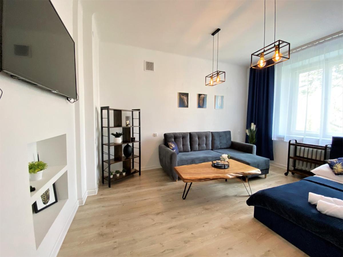 Apartament Midnight Blue Mielec Eksteriør bilde